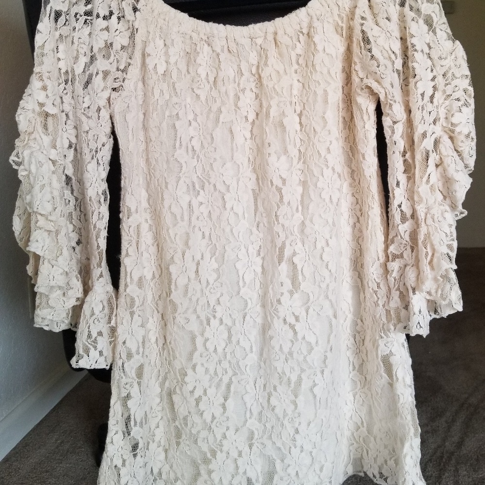 Elan Cream Floral Lace blouse/mini dress